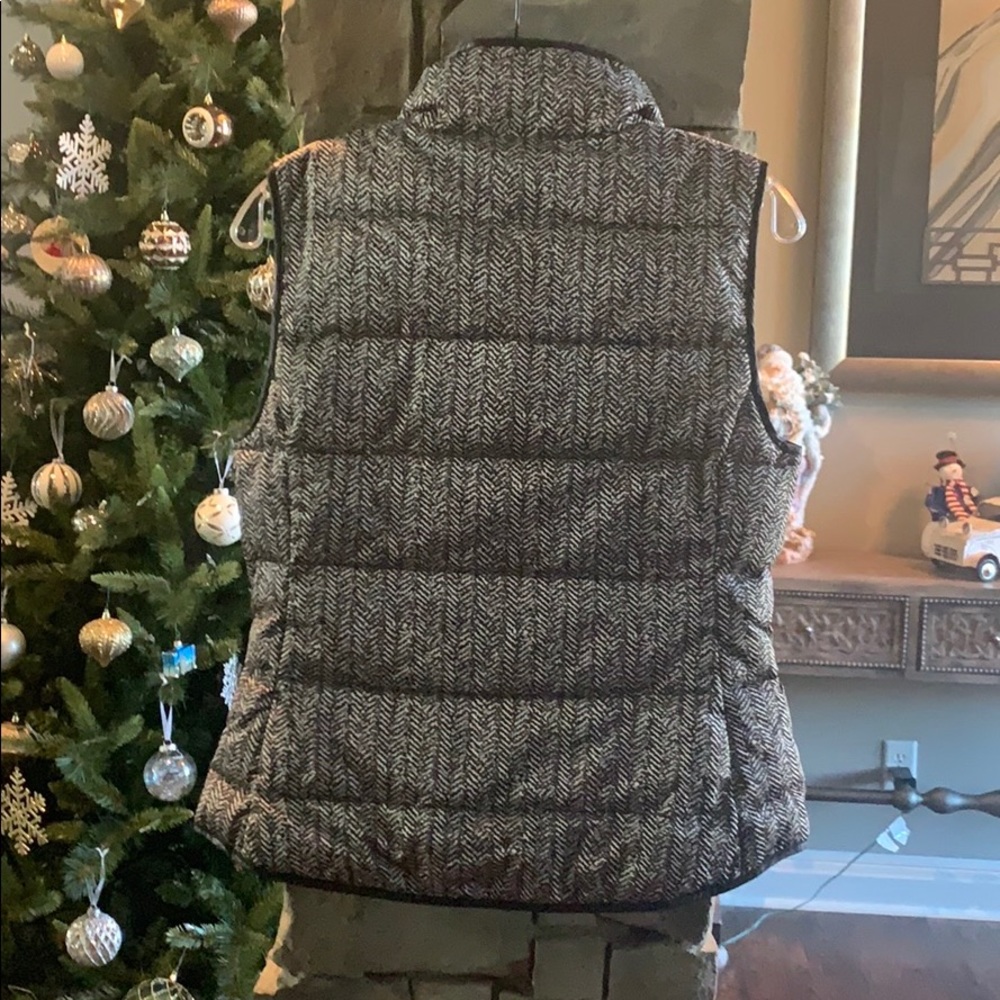NWT Adorable Banana Republic Puffer Vest XS - Picture 3 of 4